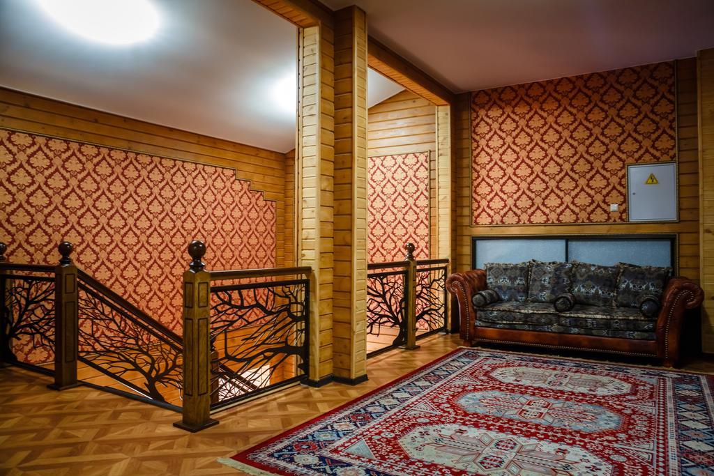 Guest House Chalet Taraz Luaran gambar